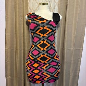 Geometric Patterned One-Shoulder Dress, size S